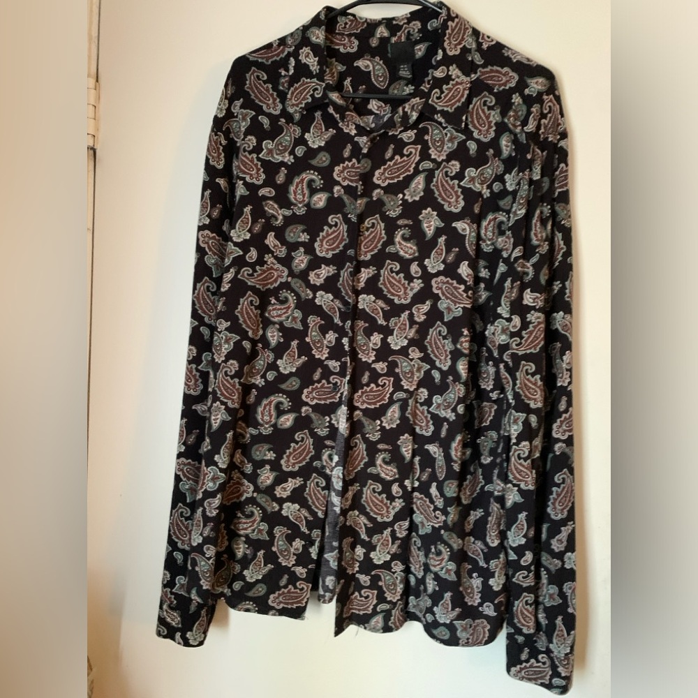 H&M Paisley Pattern Shirt in Black and Green